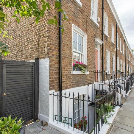 Stunning Gated Home London Exterior foto