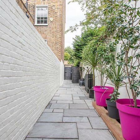 Stunning Gated Home London Exterior foto